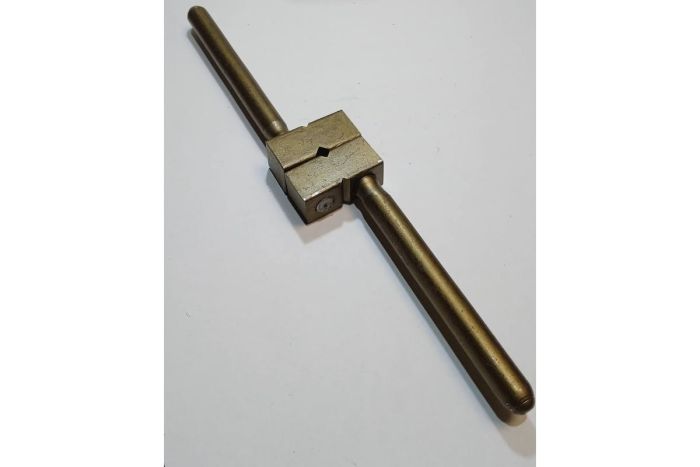 Вороток для метчиков  М4-М12  Р