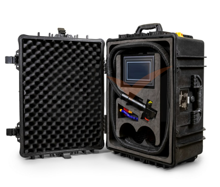 Аппарат для ручной импульсной лазерной очистки портативный FOXWELD LASER 300P-1-МТP