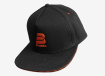 Бейсболка Brodeks KM131, красный